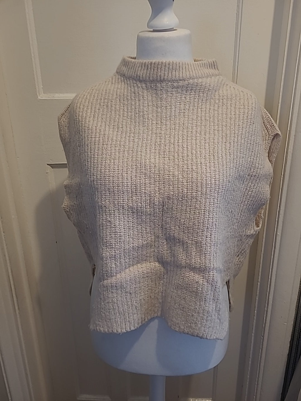 Ladies Soaked Size Small Beige Ribbed Sleeveless Jumper