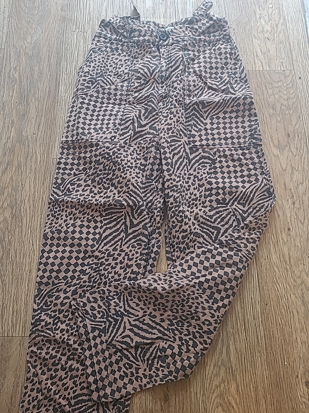 Ladies Amuse Size 8 Brown Black Trousers