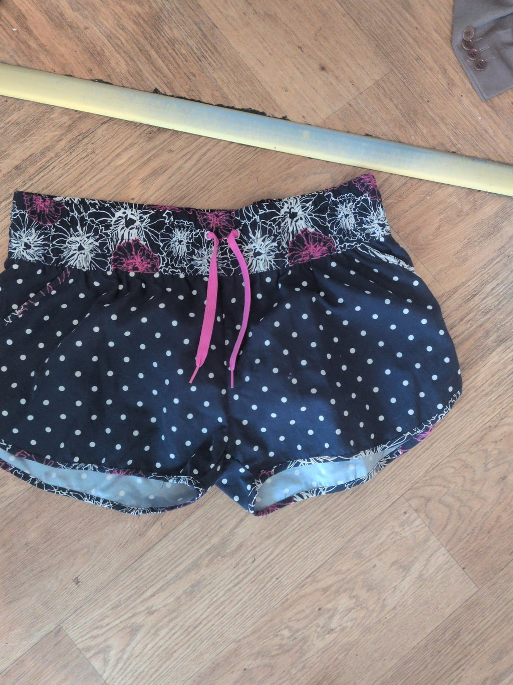 Trespass 2XL Navy Spot Floral High Waist Shorts