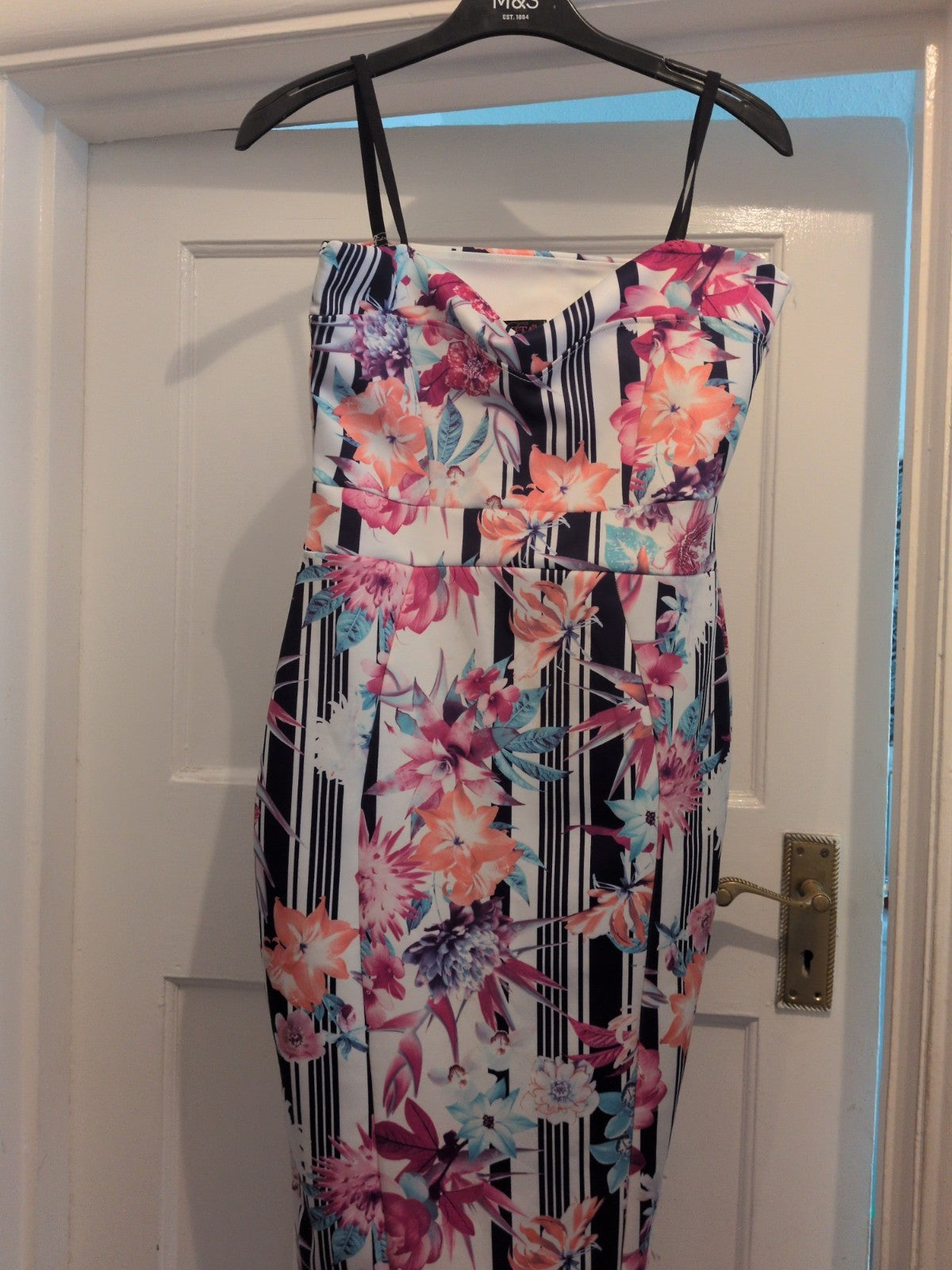 Evita 10 Floral Sleeveless Dress
