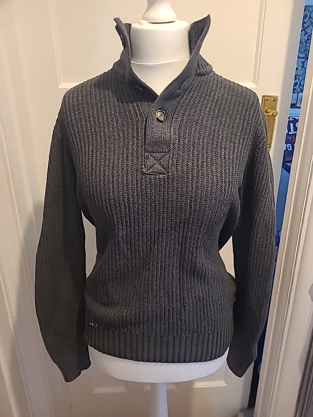 Mens L.o.g.g Size Medoum Grey Ribbed Collared Jumper