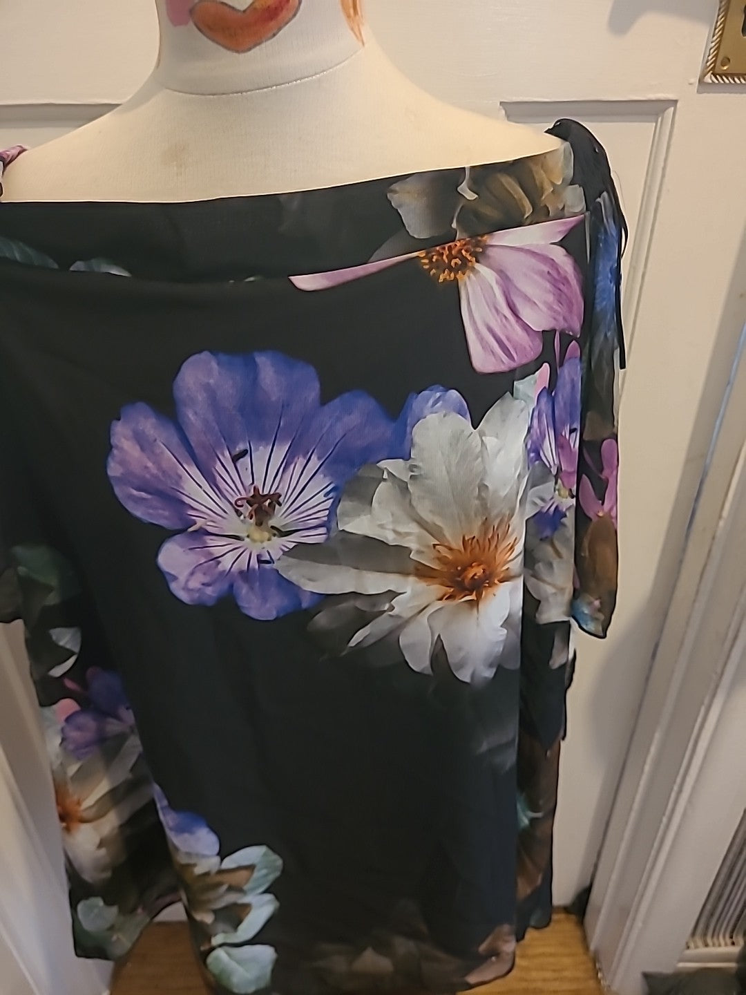 Ladies Lovedrobe Size 18 Multicoloured Floral Short Sleeved Blouse