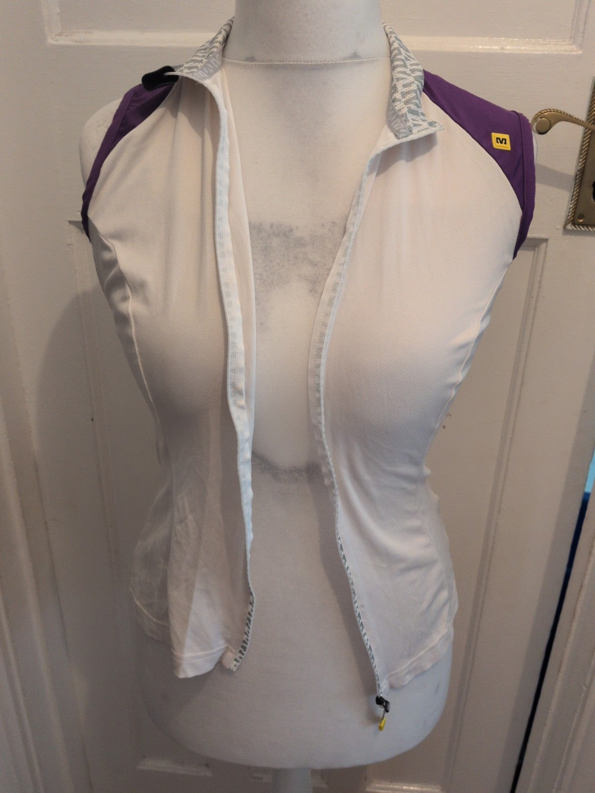 Mavic Medium White Zipped Cycling Jersey