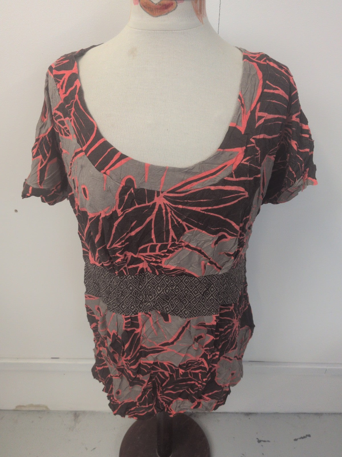 Ladies Evans Size 24 Grey And Brown Short Sleeve T-shirt