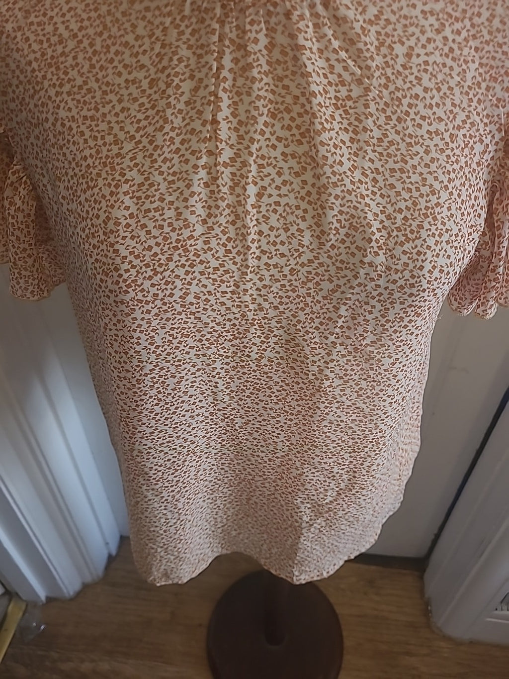 Ladies Shein Size Large Orange/White Short Sleeved Tshirt