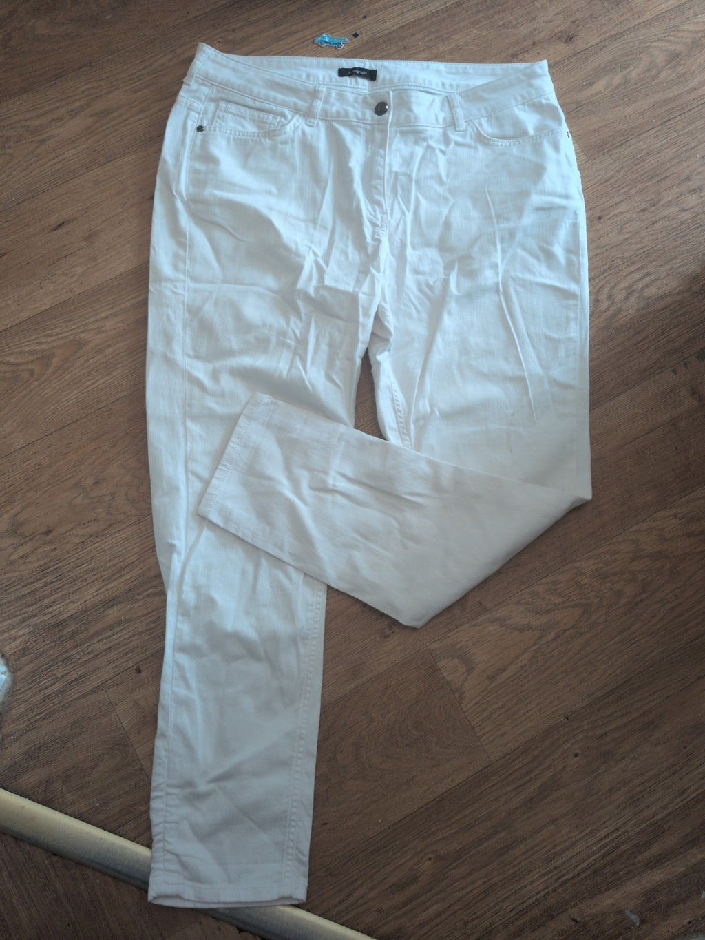 Autograph 18M White Straight Jeans