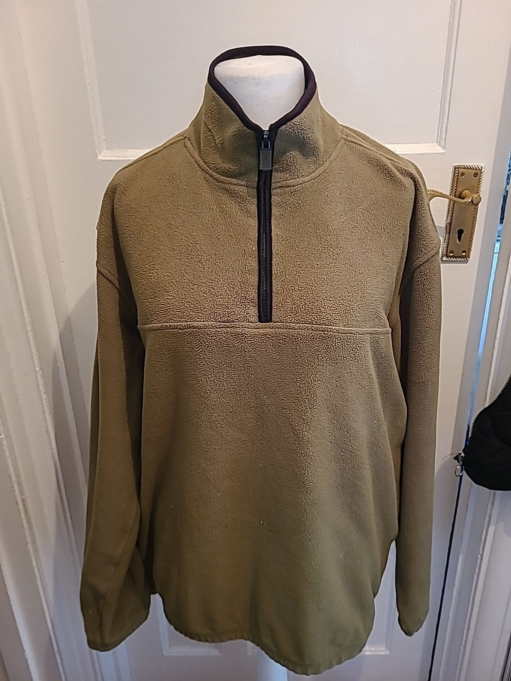 Mens Active Size Large Green Pullover Jumper.