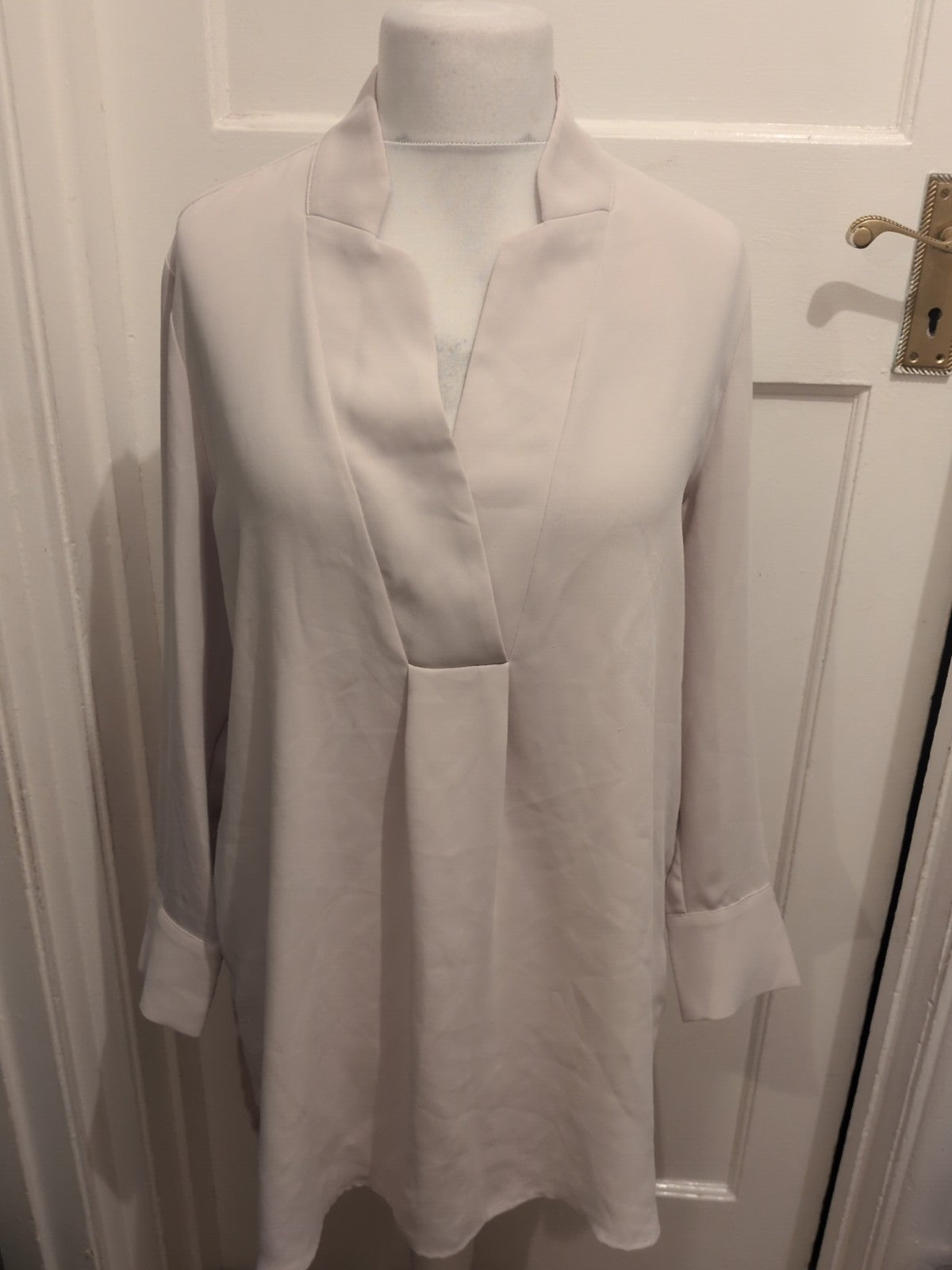 Ladies Chicos Size 2 Beige Long Sleeve V-neck Blouse
