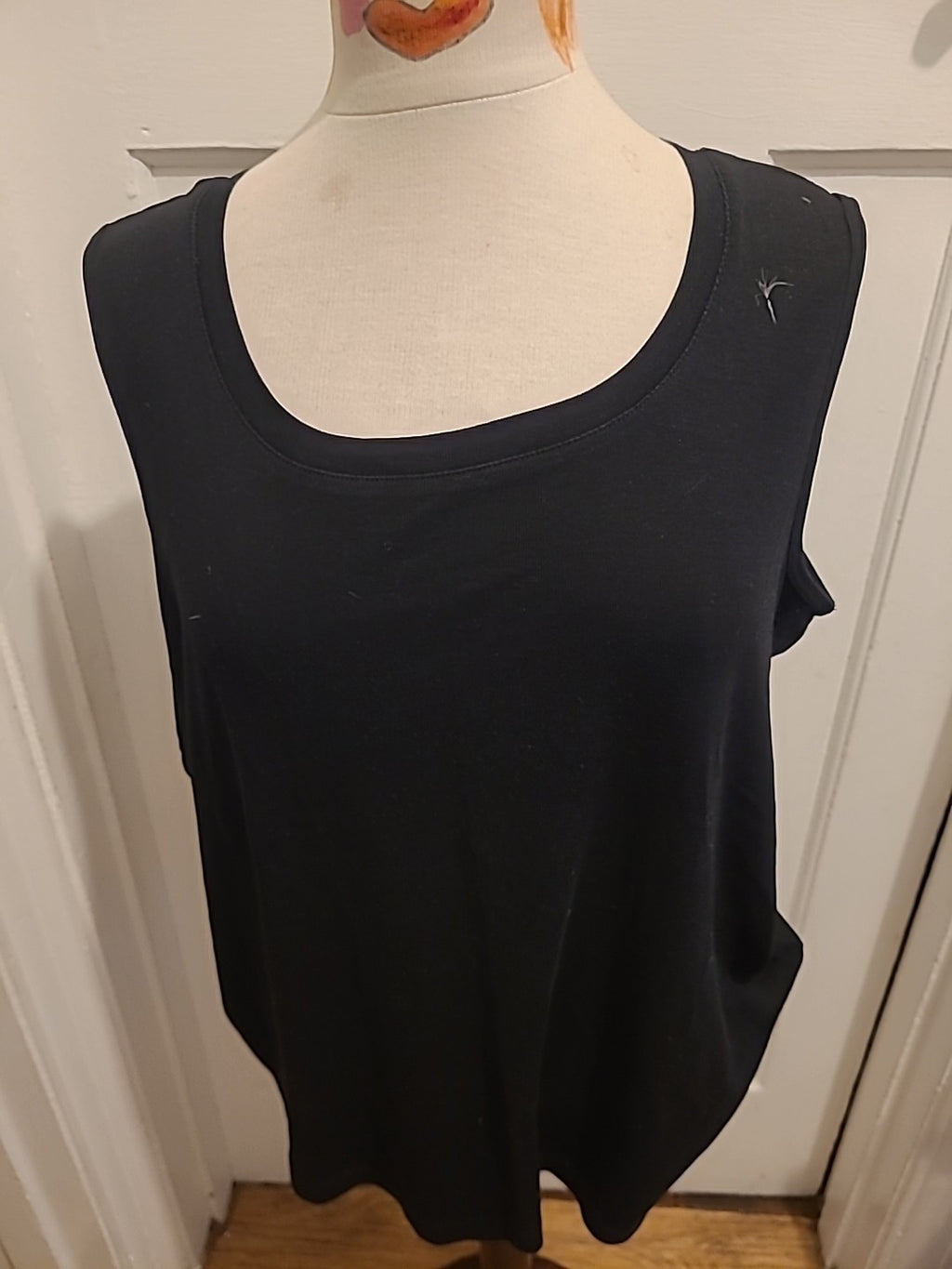 Ladies BM Size Large Black Sleeveless Vest Top