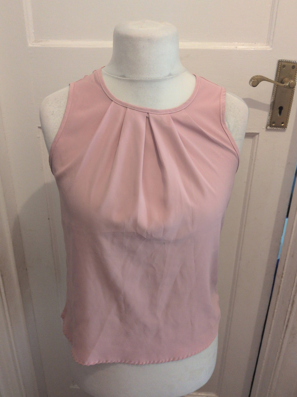 Ladies Size Medium Pale Purple Sleeveless T-shirt