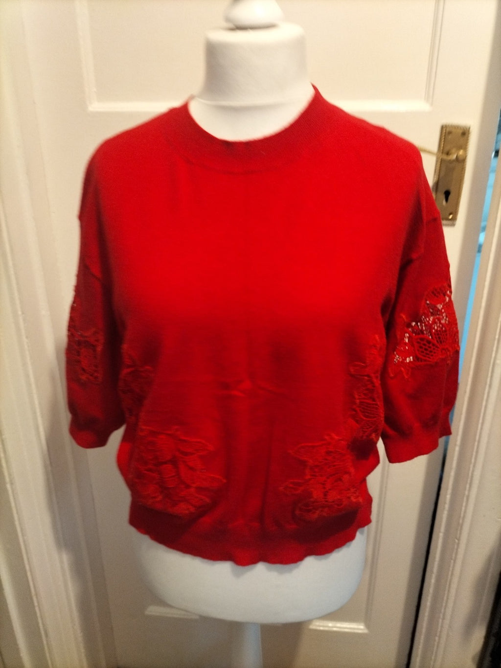 Ladies Artlove Size Medium Red Floral Half Sleeved Jumper