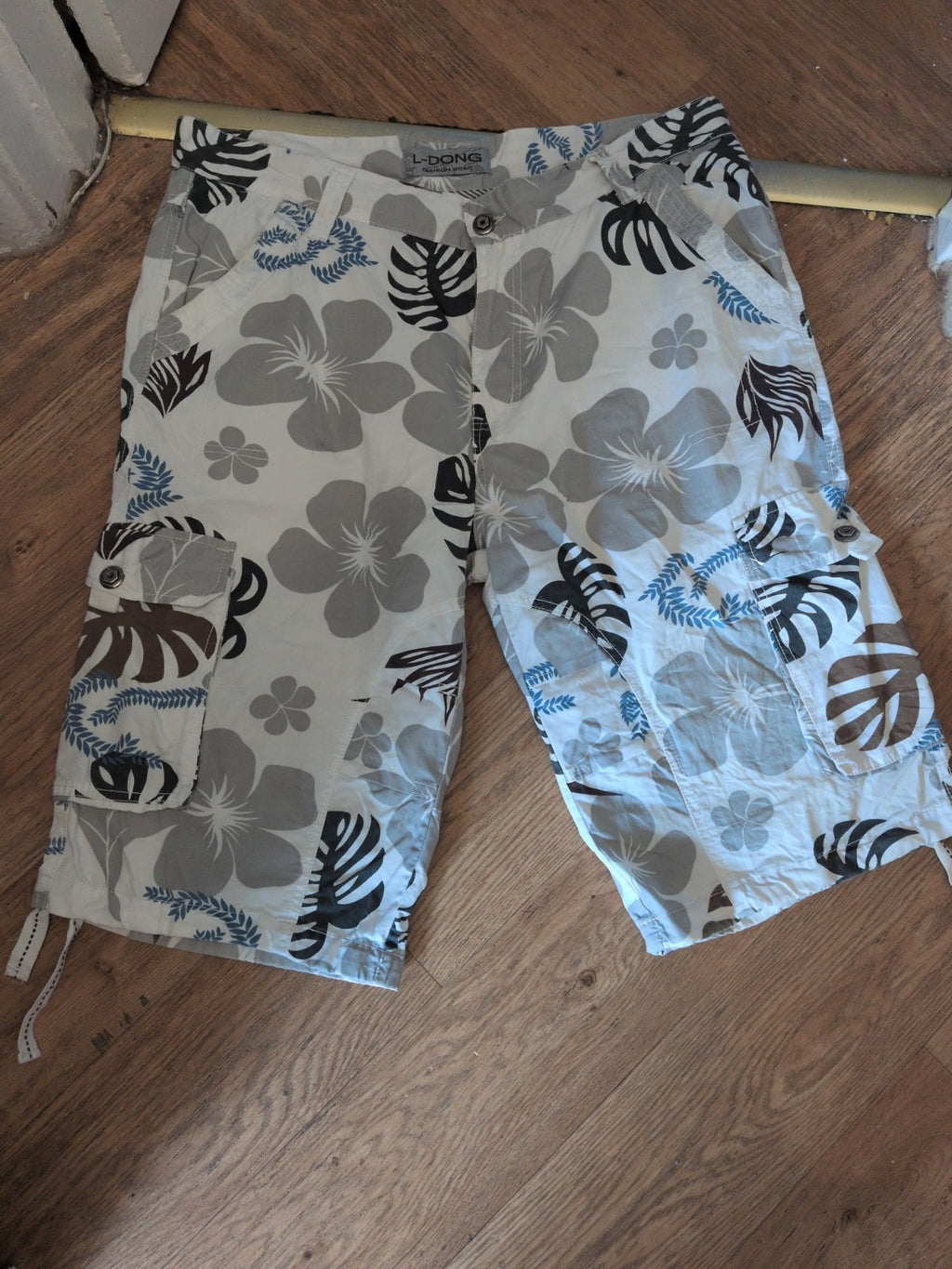 Mens L Dong 50W Bermuda Shorts Multi