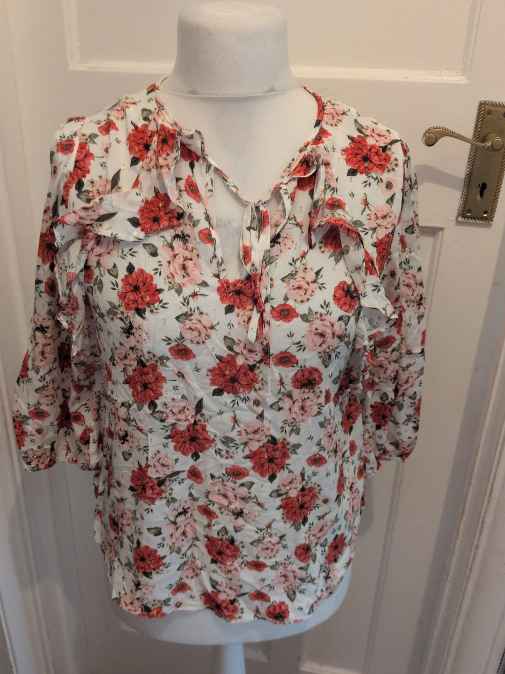 M&Co 10 Pink Red Floral 3/4 Sleeve Blouse