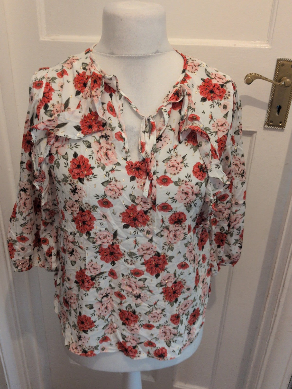 M&Co 10 Pink Red Floral 3/4 Sleeve Blouse