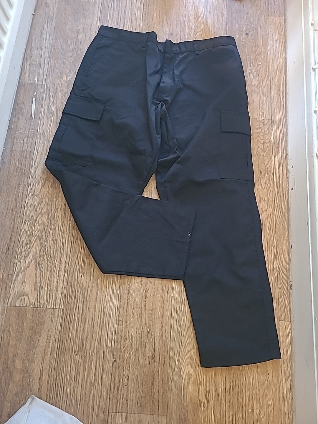 Ladies Uneek Size 18 Black Cropped Trousers