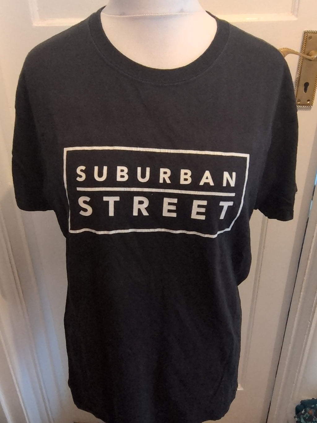 Gildan Large Black Suburban Street Print T-shirt