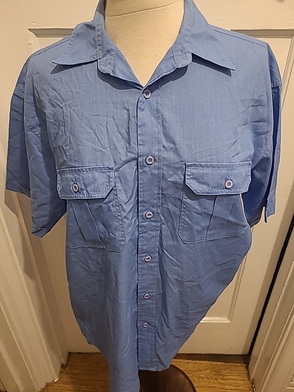 Mens Essentials Size M Blue Short Sleeved Shirt