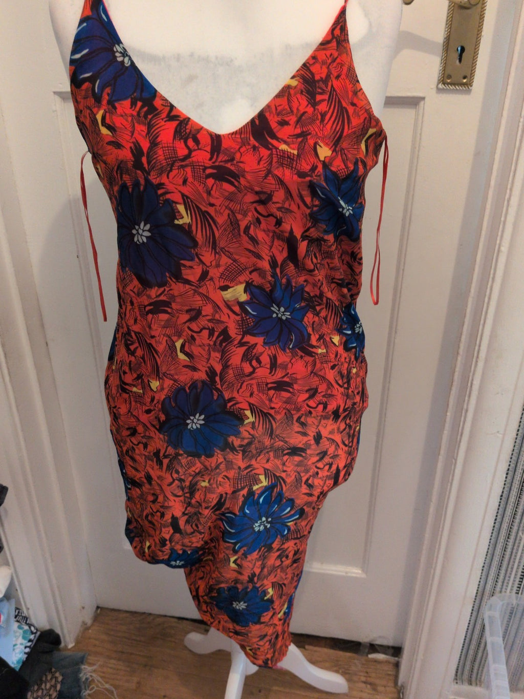 Zara Medium Orange Blue Sleeveless V Neck Dress Midi