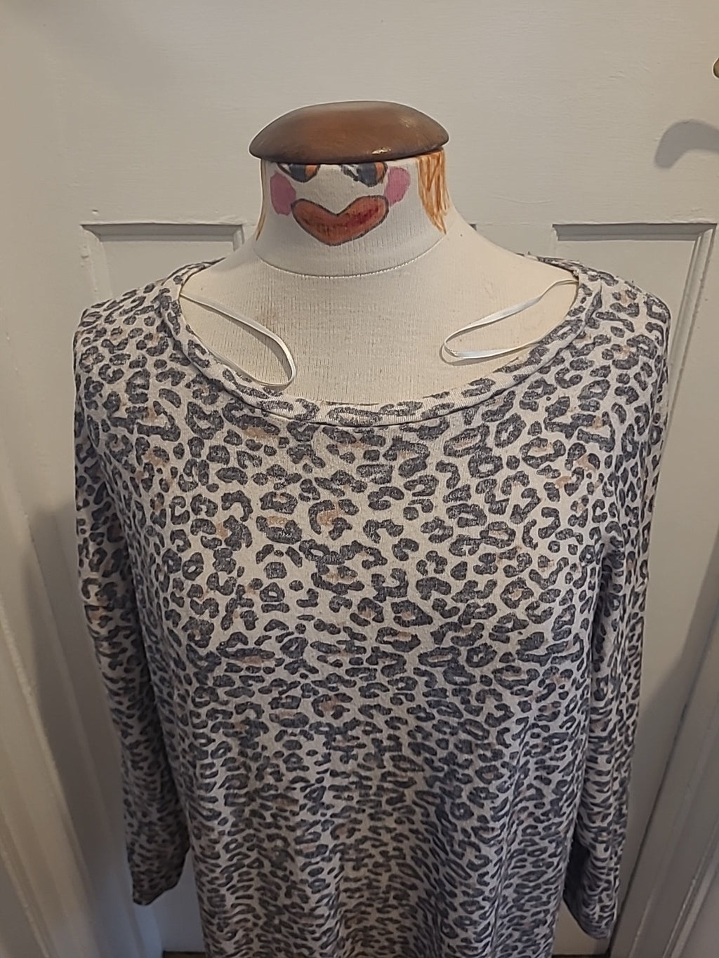 Ladies Peacocks Size 14 Animal Print Style Long Sleeved Dress
