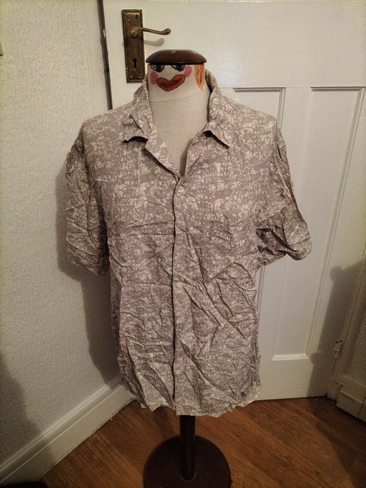 Mens Marks And Spencer Size Large Putty Patterned Short Sleeved Shirt