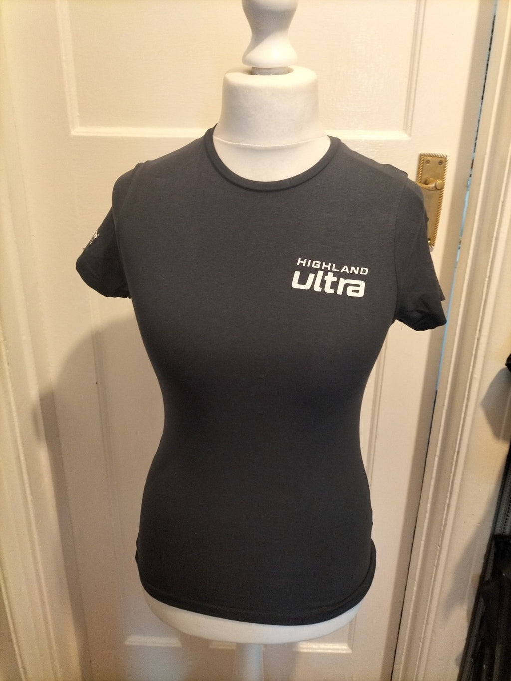 Ladies Size Small Mavy "Highland Ultra" Tshirt