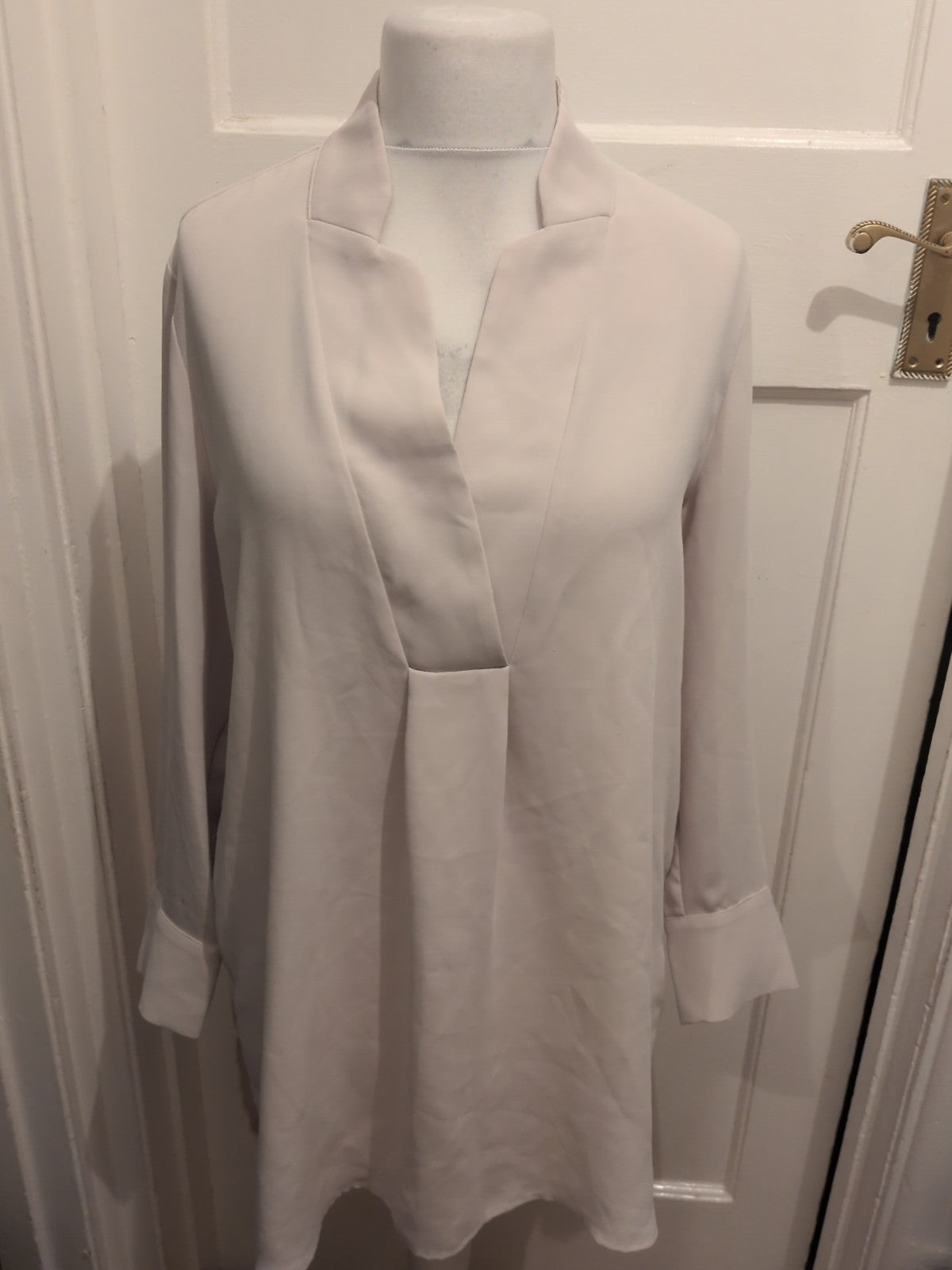 Ladies Chicos Size 2 Beige Long Sleeve V-neck Blouse