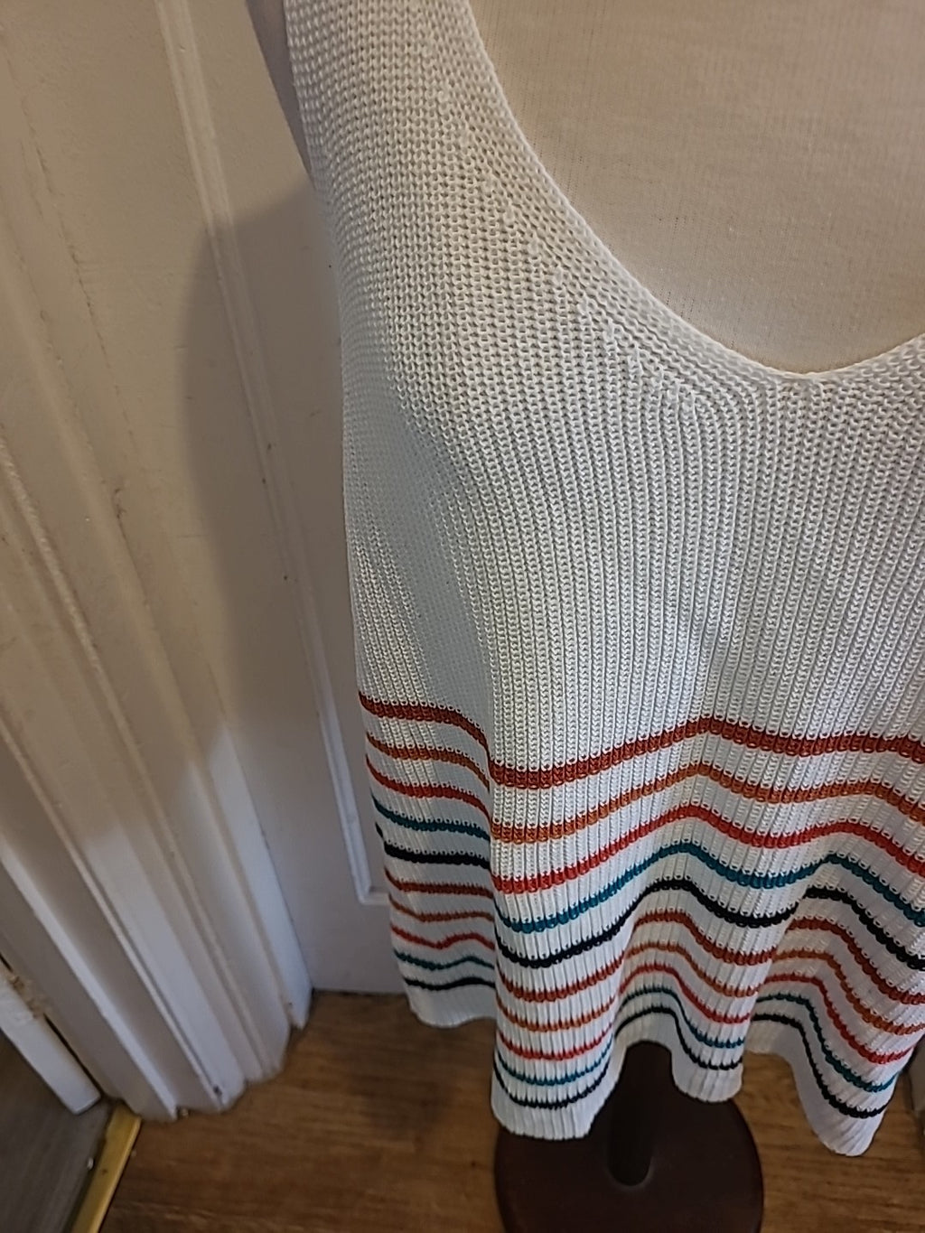 Ladies Size XL White With Multi Stripe Sleeveless Top