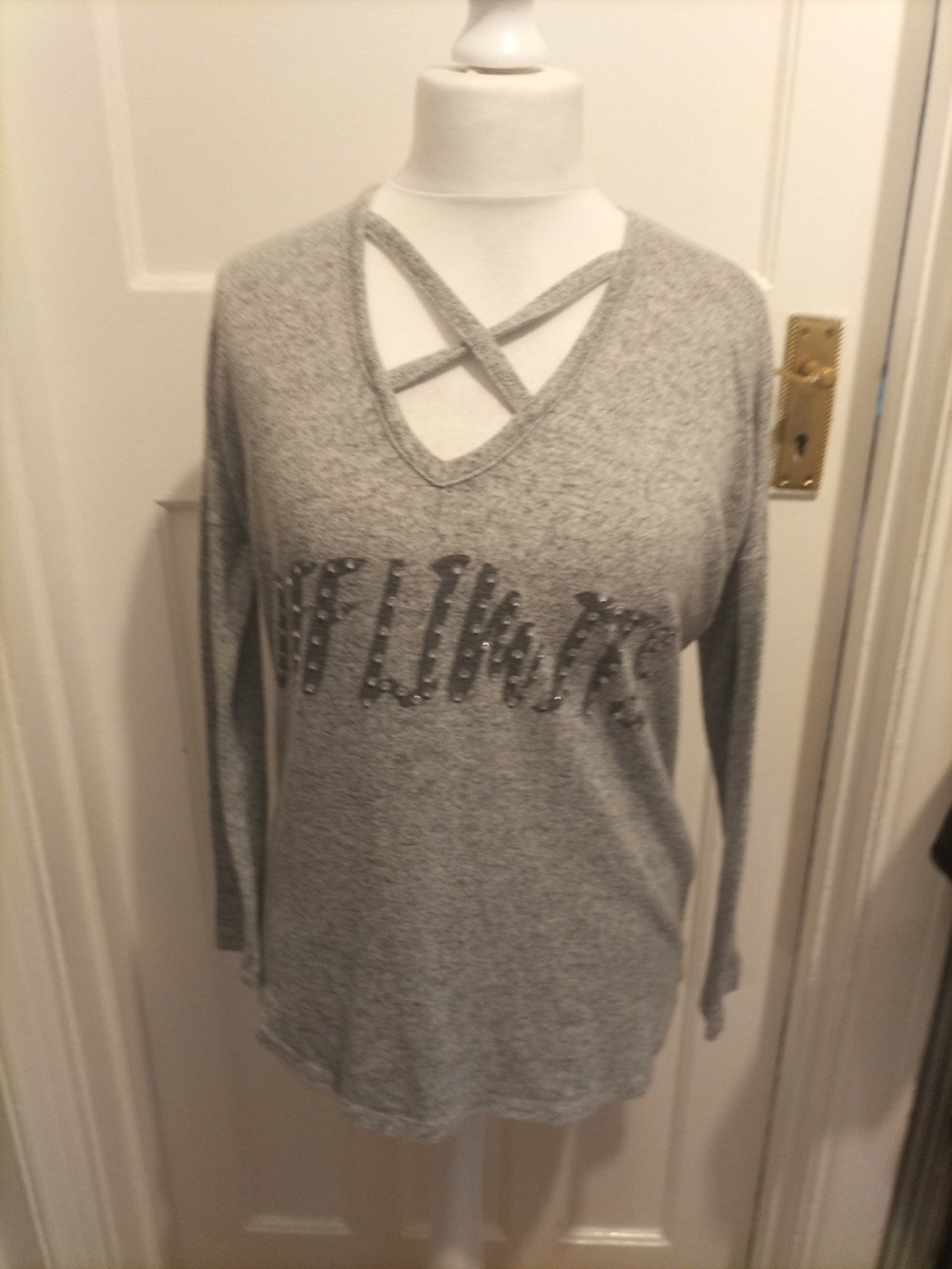 Ladies Select Size 8 Grey Long Sleeve Blouse