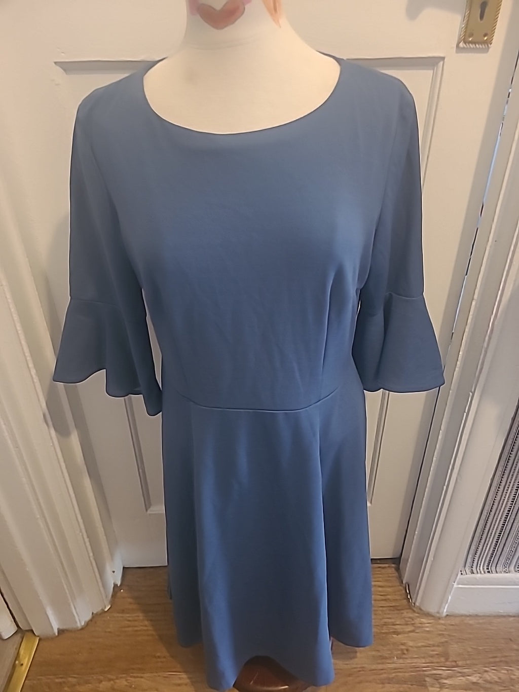 Ladies Homrain Size XL Pastel Blue Flute Sleeve Dress