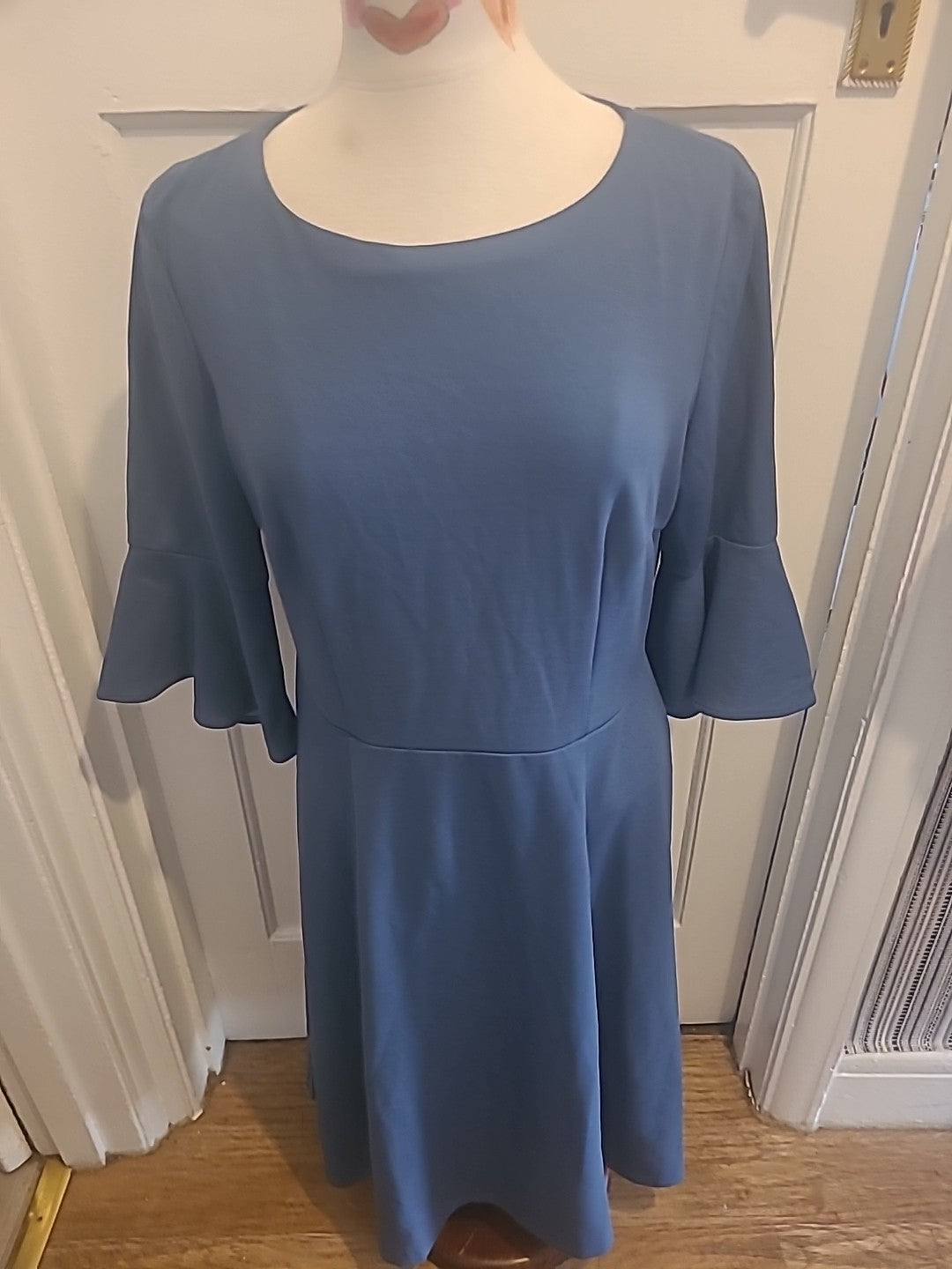 Ladies Homrain Size XL Pastel Blue Flute Sleeve Dress