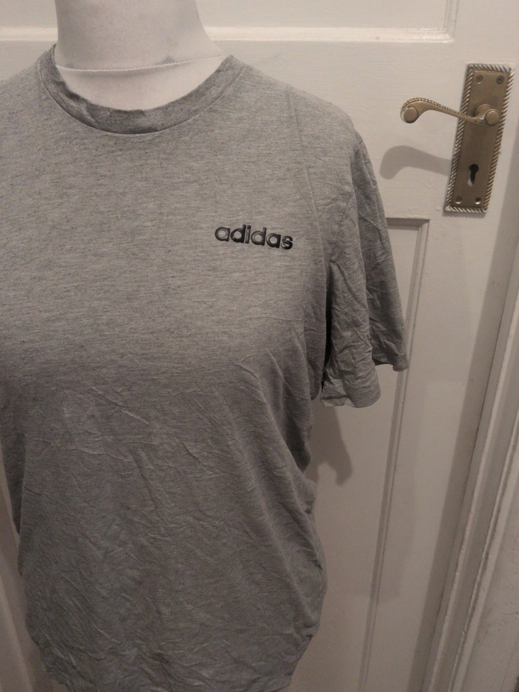 Adidas Large Grey Round Neck Short Sleeve T-shirt