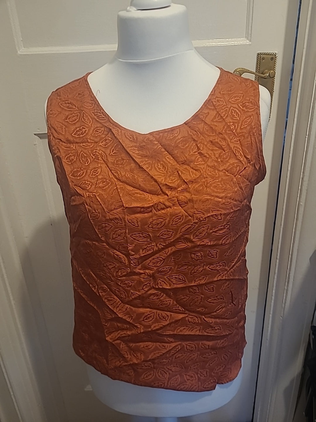 Ladies Art Of Silk Size Medium Salmon 100% Silk Sleeveless Top