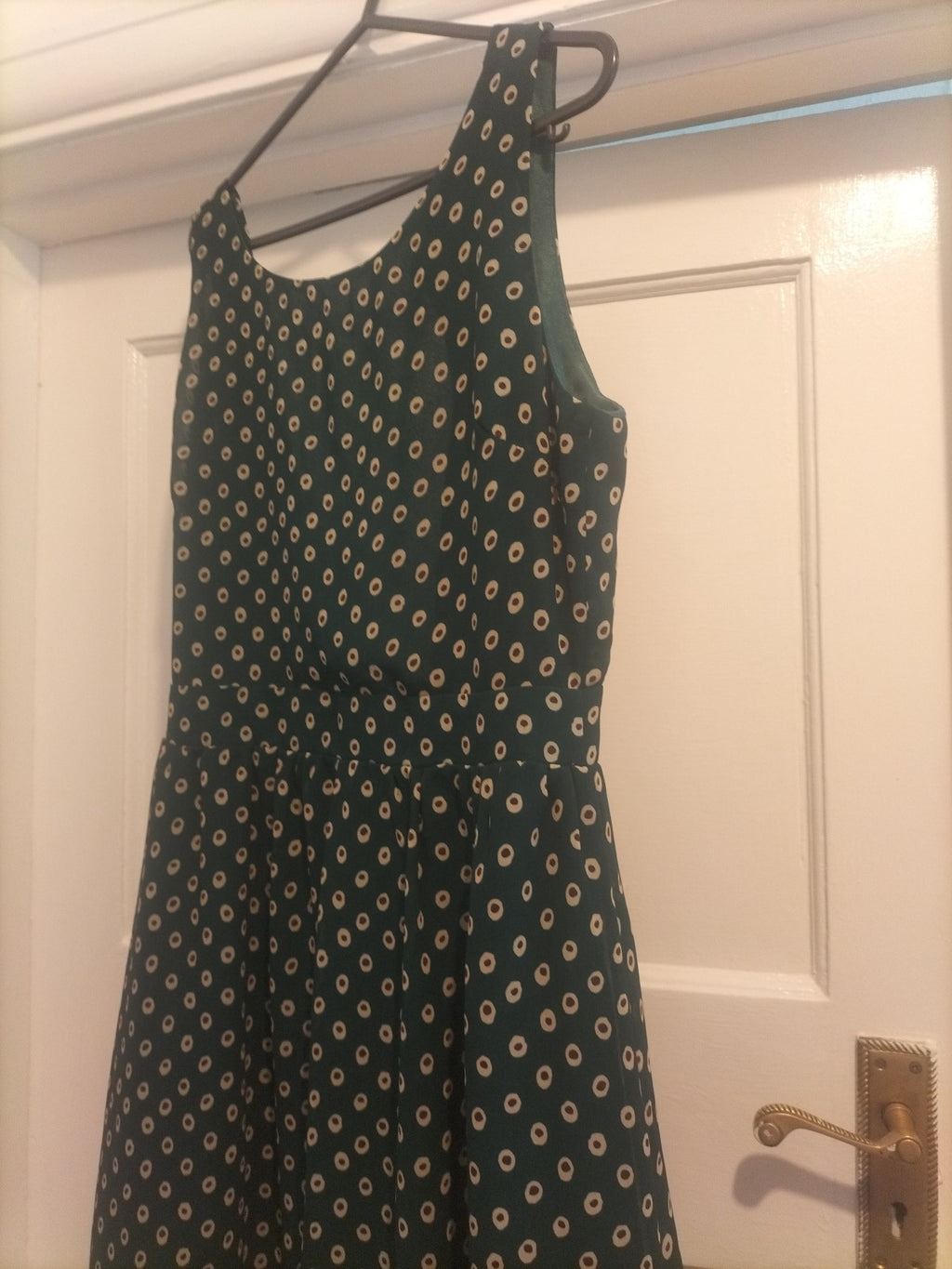 Ladies Glamour Size 12 Green Detailed Open Back Sleeveless Dress