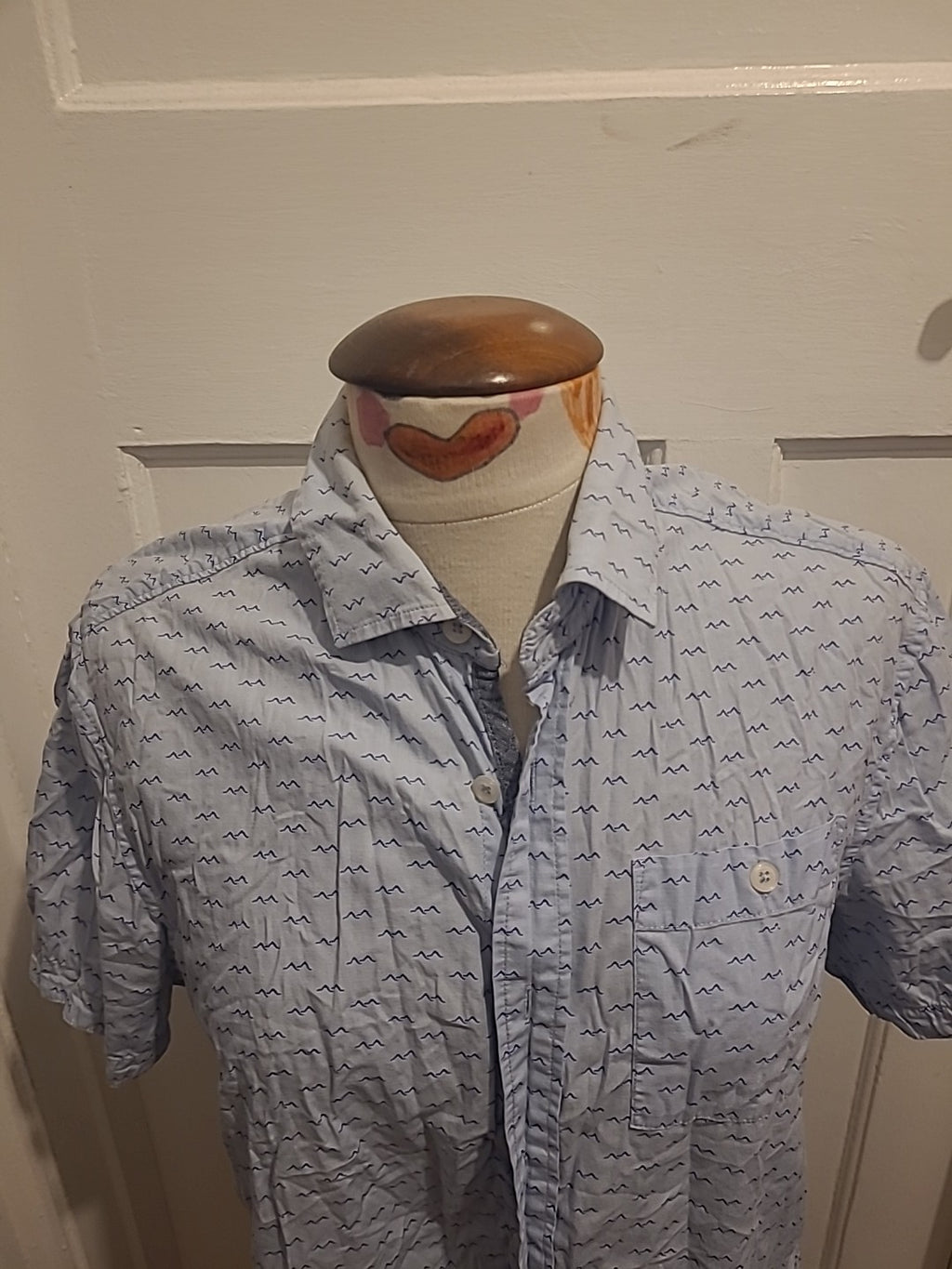 Mens Report Collection Size Medium Blue/Navy Bird Design Short Sleeved Shirt