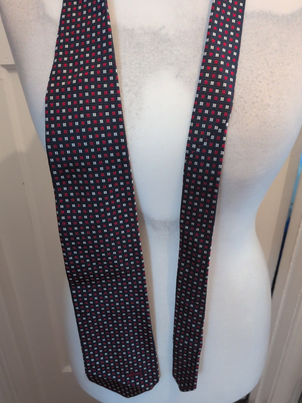 Black With Red And Gold 100% Silk Patterned Tie
