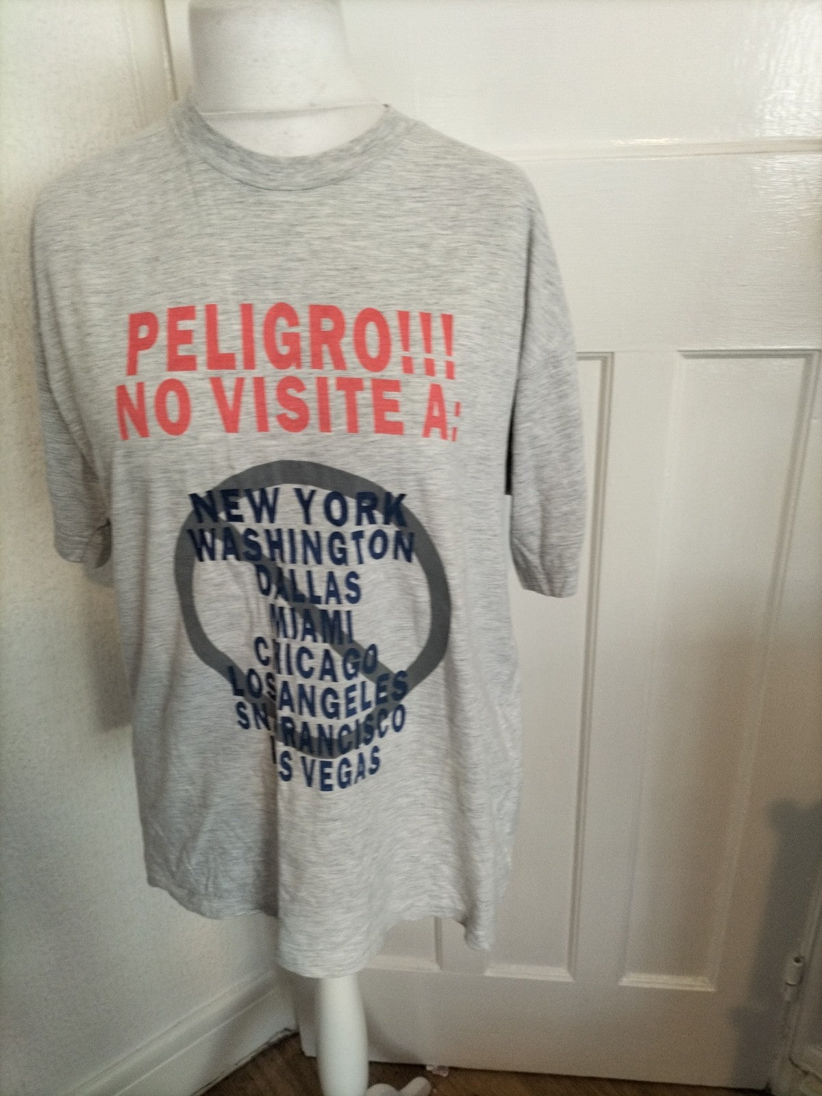 Mens Size XL Grey No Visitors Tshirt