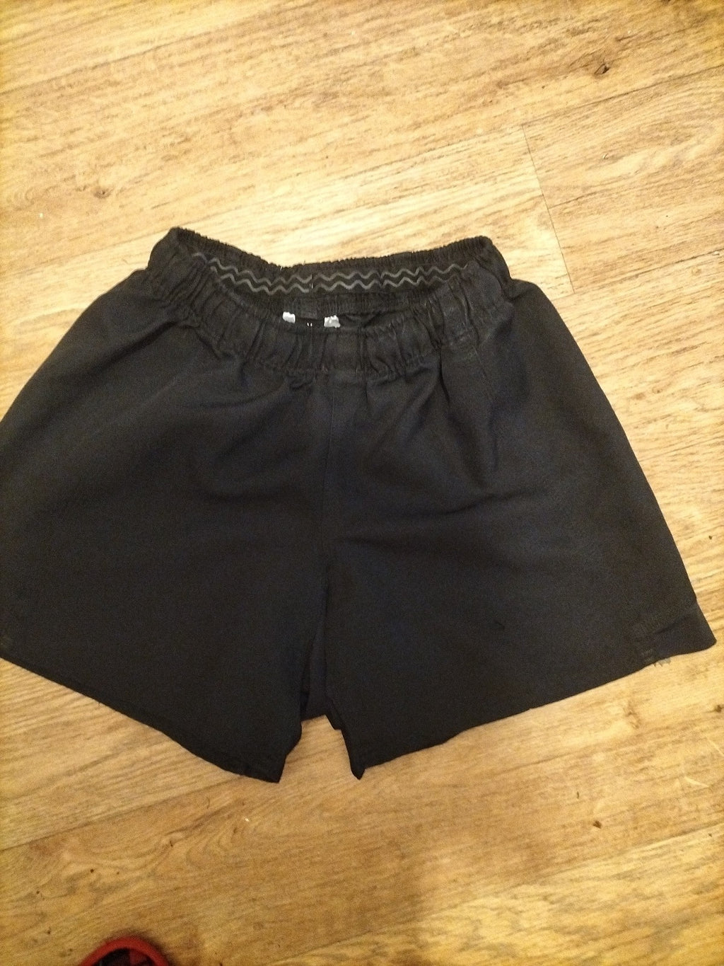 Boys Size Medium Black Elasticated Shorts