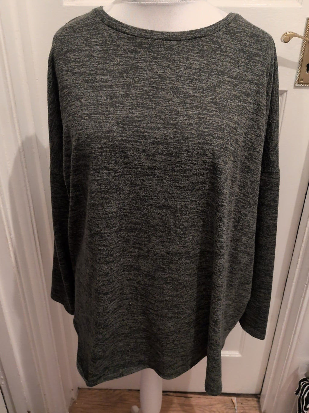 Nutmeg 22 Dark Green Flecked Long Sleeve Blouse