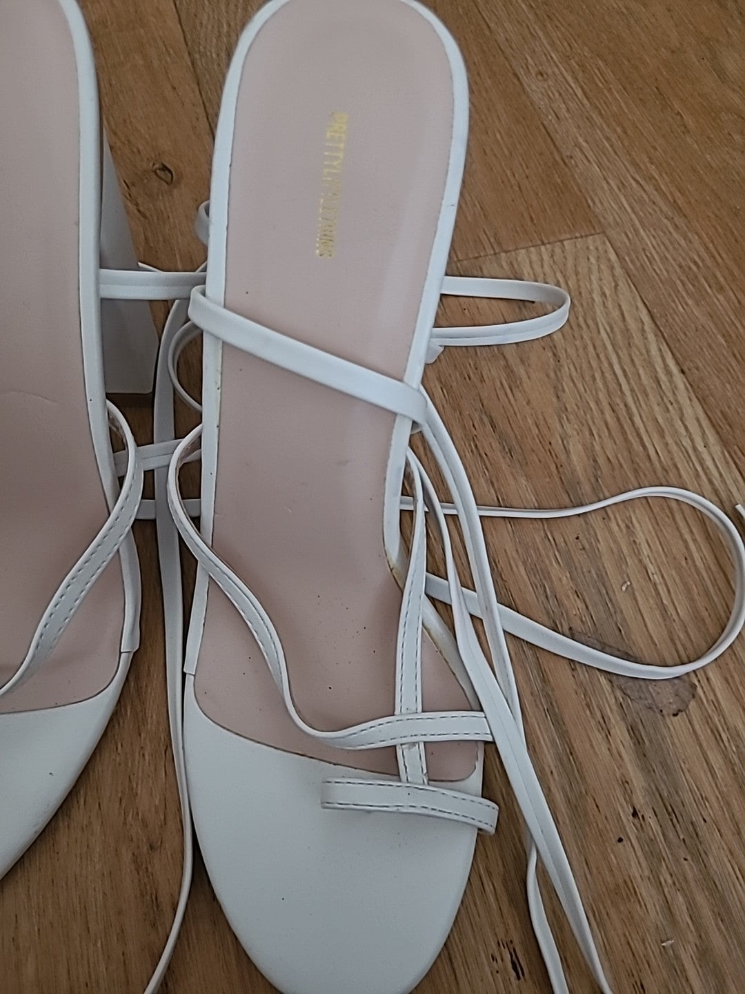 Ladies Prettylittlething Size Uk 6 White Wrap Tie Heels