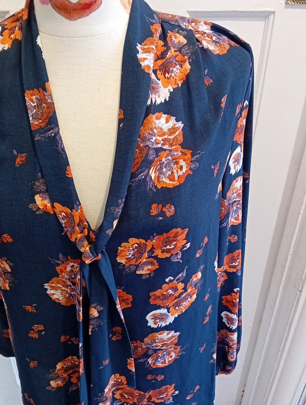 Ladies Tu Size 10 Navy And Orange Floral Long Sleeved Blouse