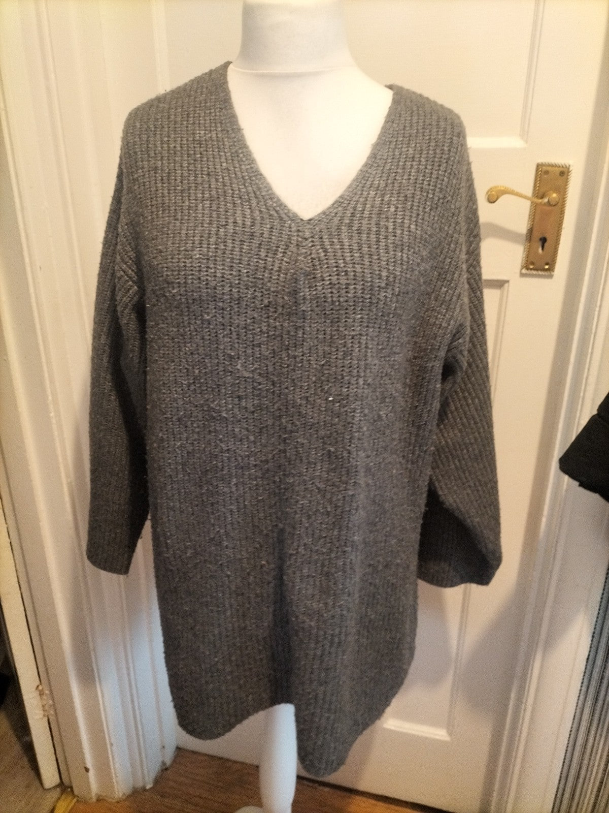Ladies Size Medium H&M Grey Oversized Jumper
