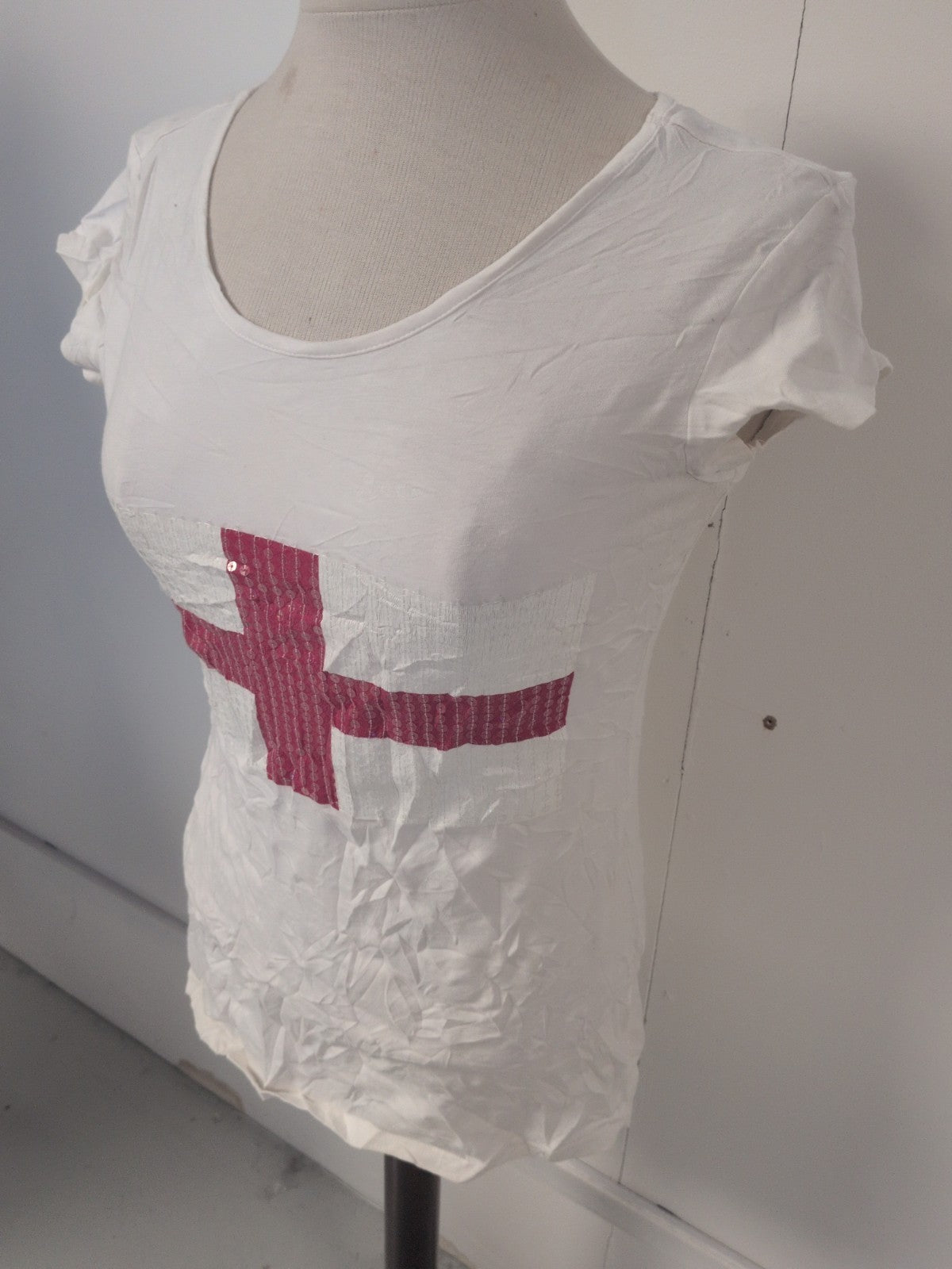 Ladies F&F Size 12 White England Flag Sequin T-shirt