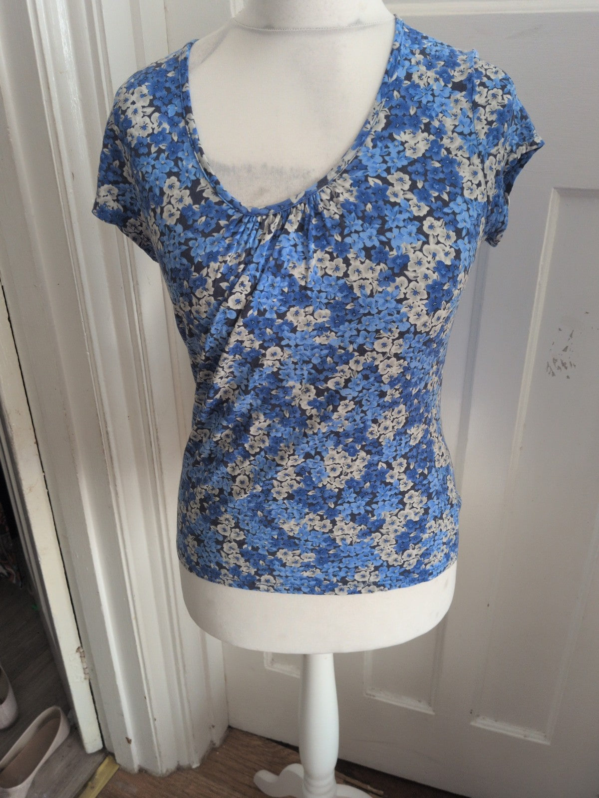 Phase Eight 12 Blue/White Short Sleeve Blouse Floral