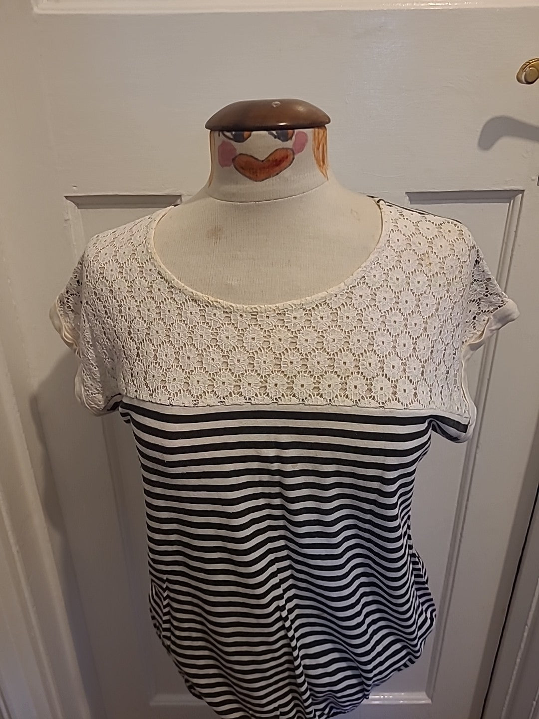 Ladies Jobis Size 14 Black And White Striped Lace Neck Tshirt