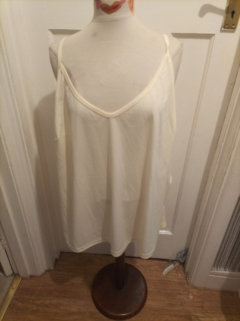 Ladies Joe Browns Size 32 Cream Sleeveless Blouse