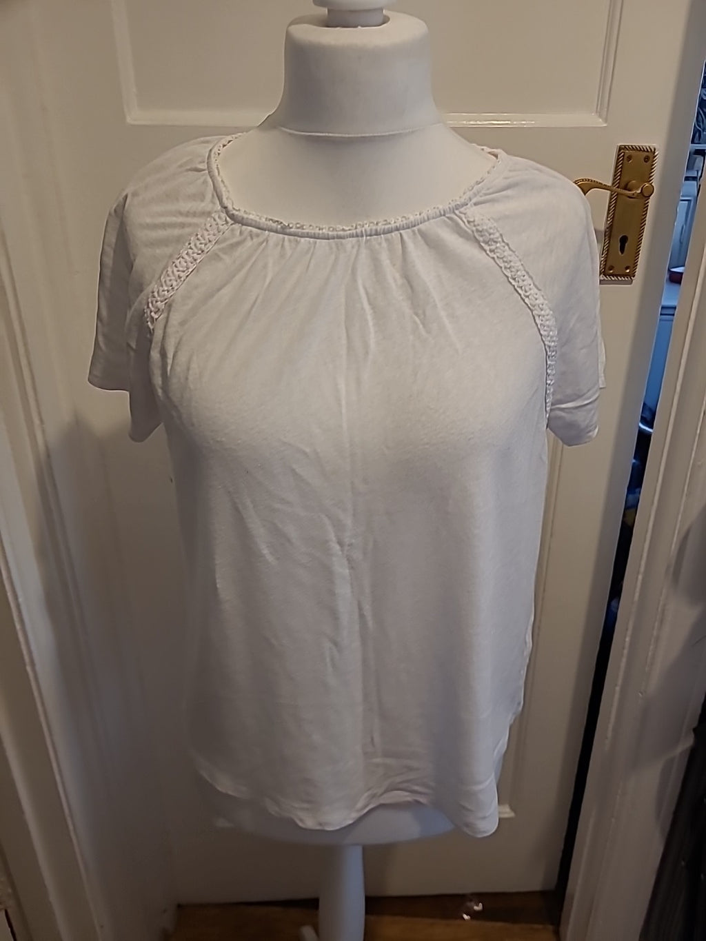 Ladies M&S Collection Size 12 White Frilly Neck Hem Short Sleeved Blouse