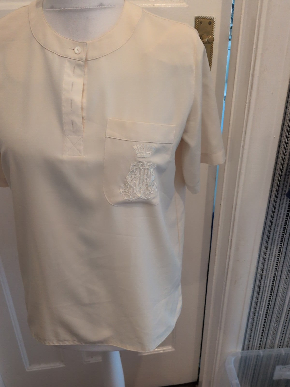 Country Casuals Small Pale Lemon Short Sleeve Blouse