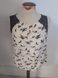 Oasis 14 White Navy And Red Bird Pattern Sleeveless Blouse