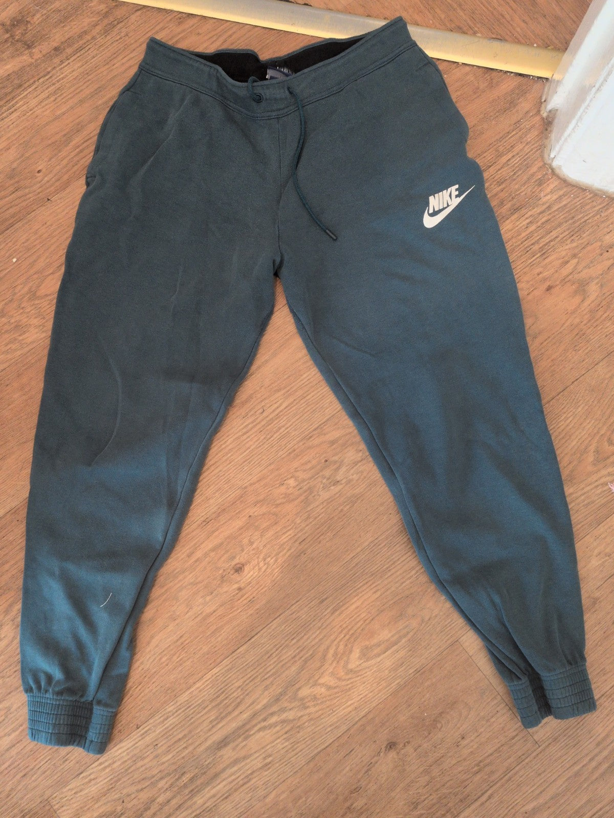 Nike Size Small Teal Jogger
