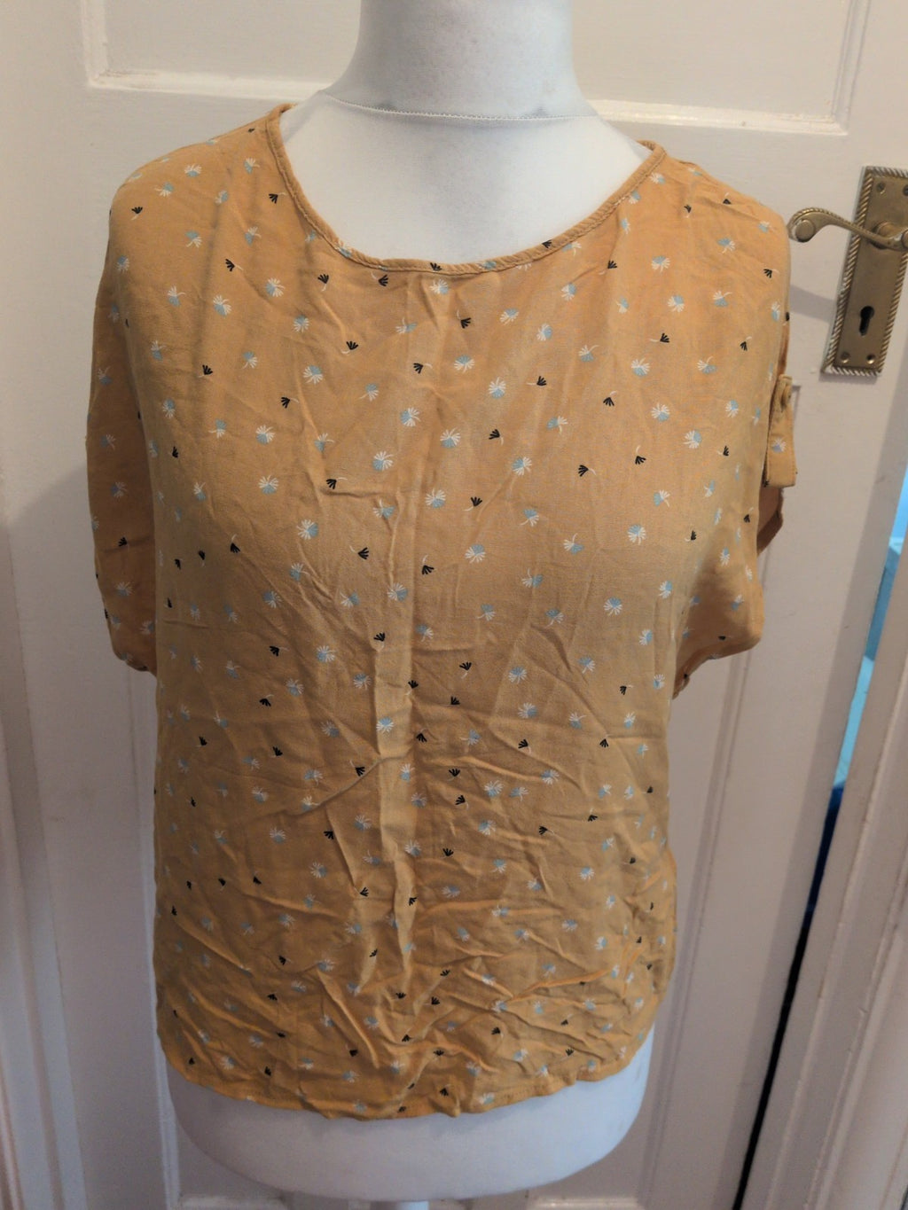Primark 12 Dark Yellow Short Sleeve Patterned T-shirt Blouse